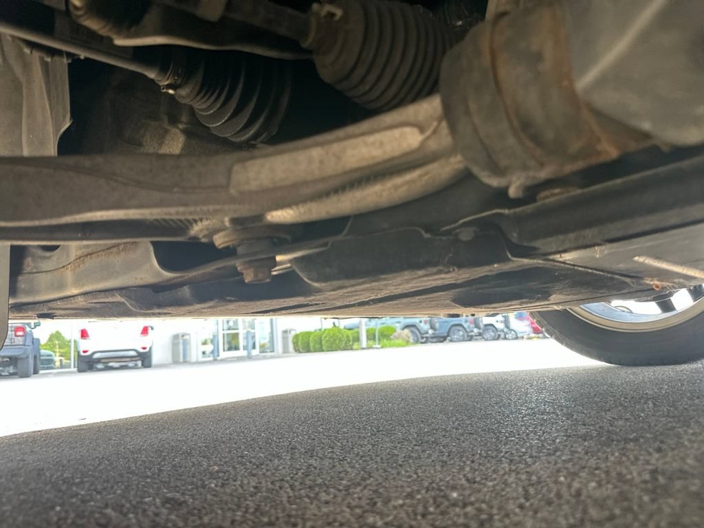 Used 2015 Ford Fusion SE FWD image 14