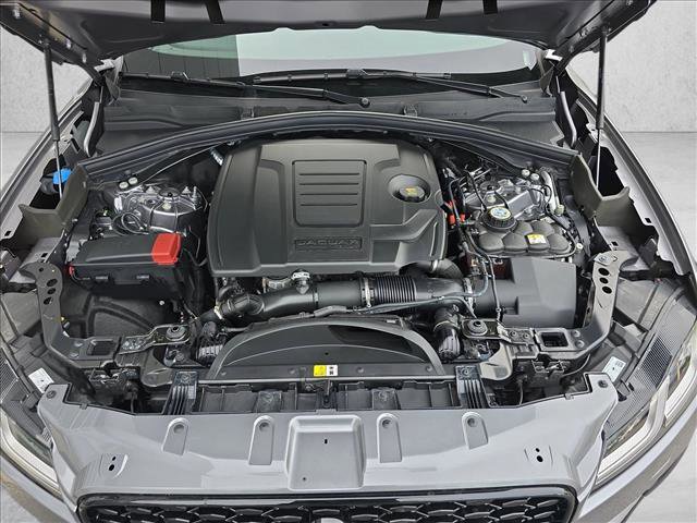 Certified 2025 Jaguar F-PACE R-Dynamic S image 30