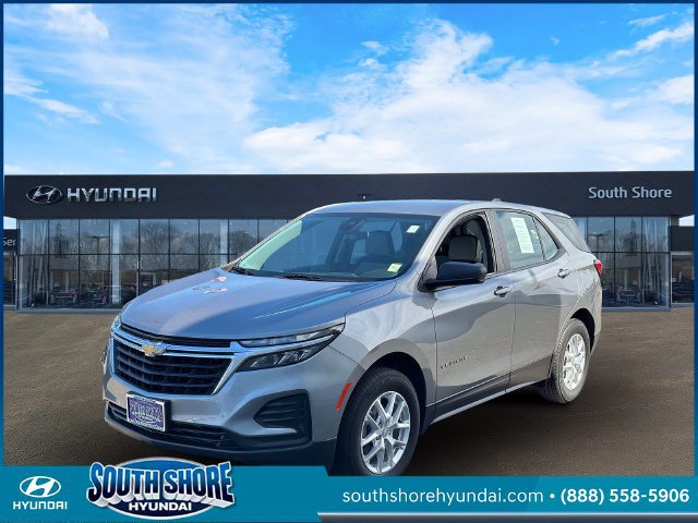 Used 2023 Chevrolet Equinox LS AWD/4WD image 4