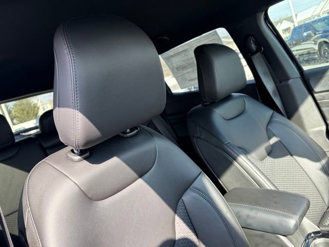 New 2026 Jeep Compass Latitude AWD/4WD image 28