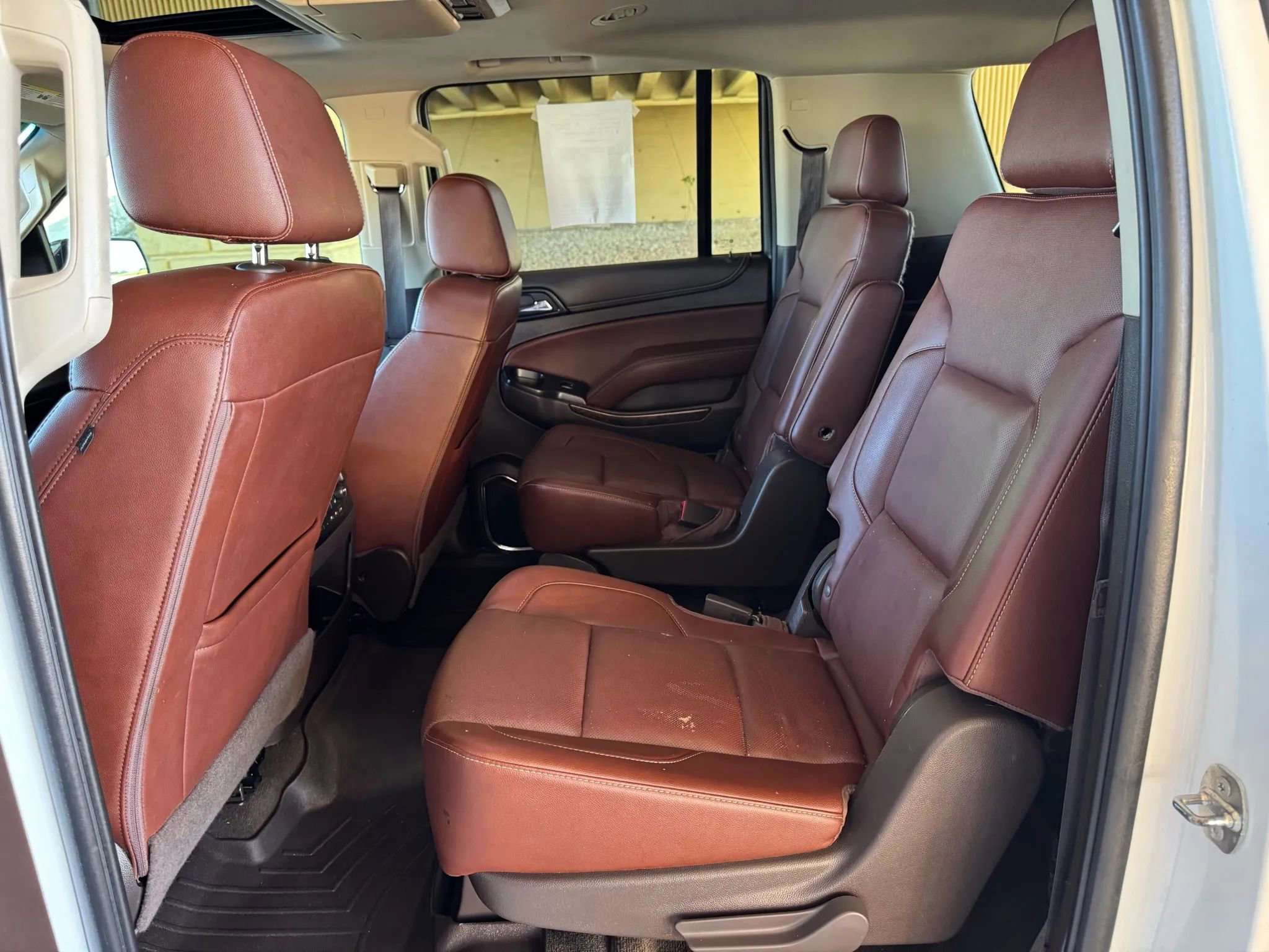 Used 2018 Chevrolet Suburban Premier image 20