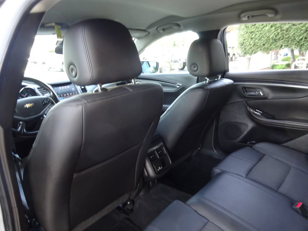 Used 2018 Chevrolet Impala LT w/ LT Entertainment Package FWD image 19