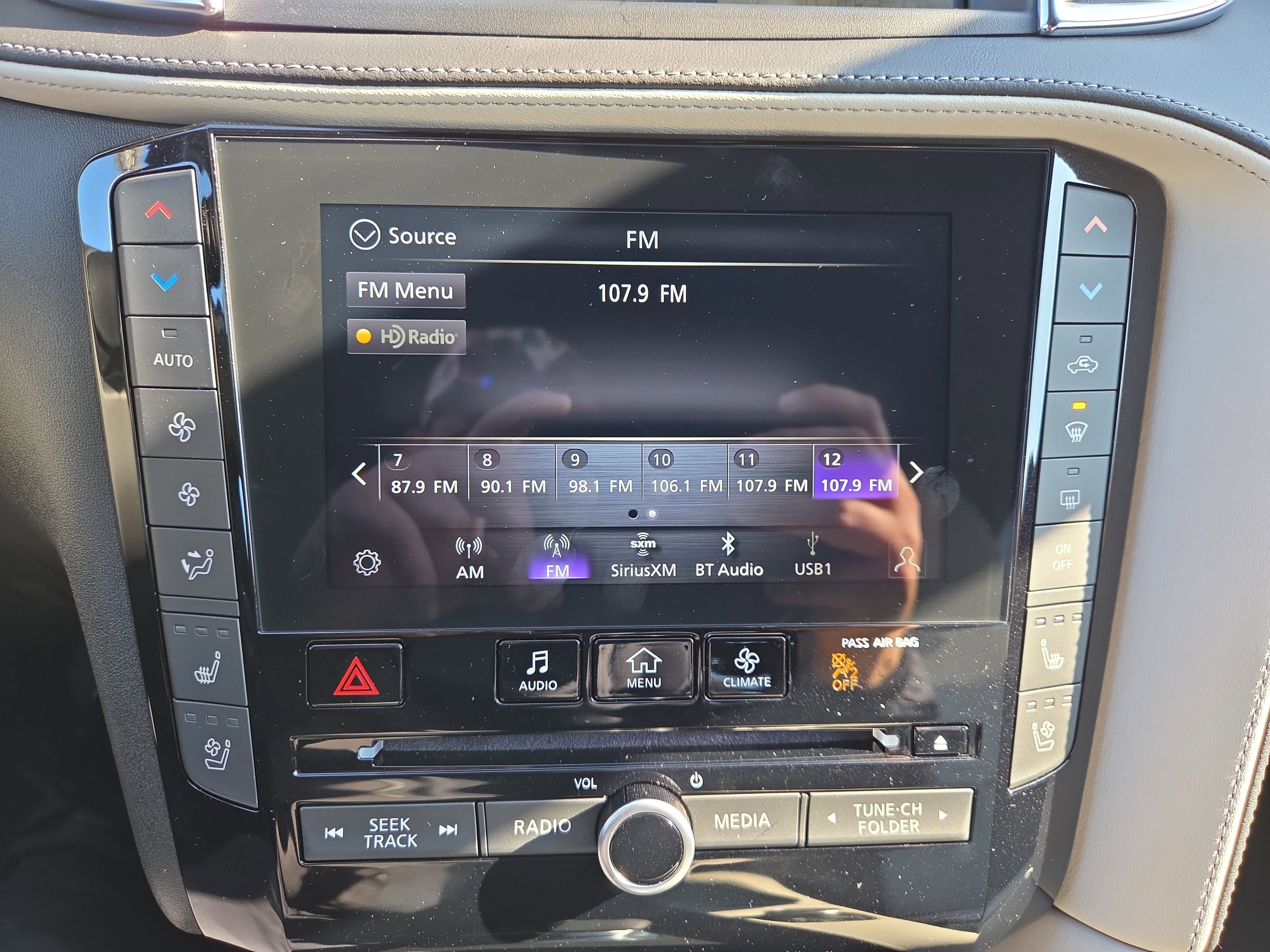 Used 2025 INFINITI QX55 Essential image 15