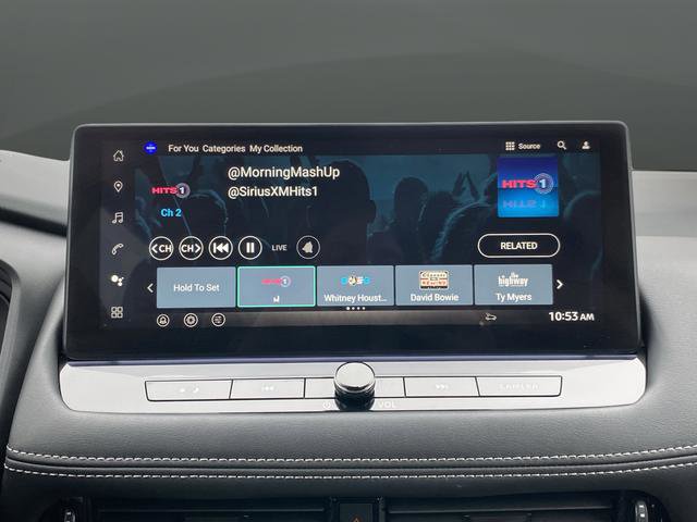 Used 2025 Nissan Rogue SL AWD/4WD image 18