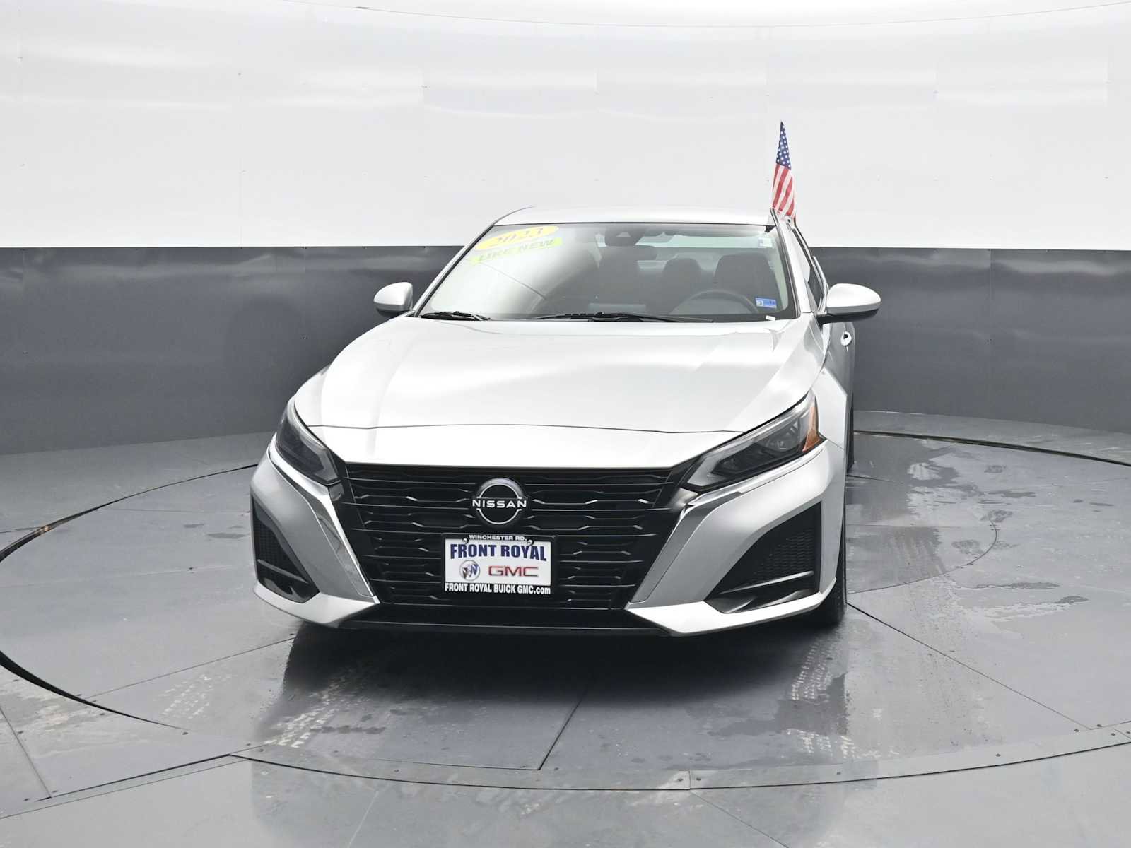 Used 2023 Nissan Altima 2.5 SV image 3