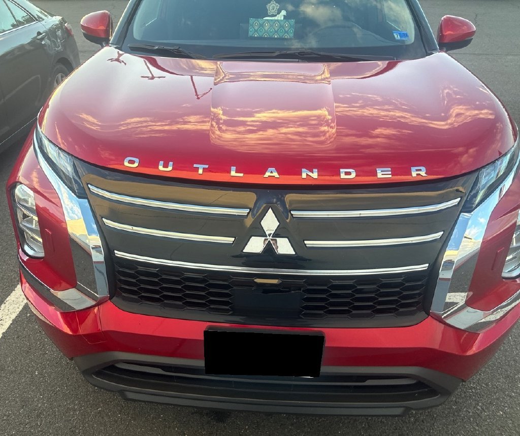 Used 2025 Mitsubishi Outlander ES AWD/4WD image 2