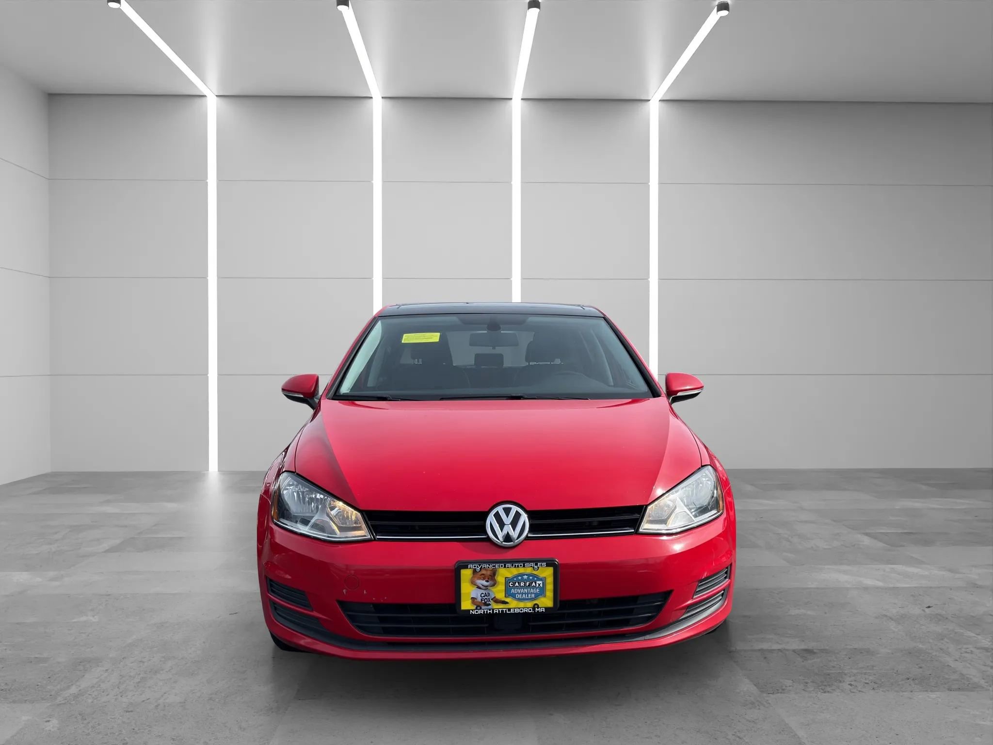 Used 2017 Volkswagen Golf Wolfsburg Edition image 2