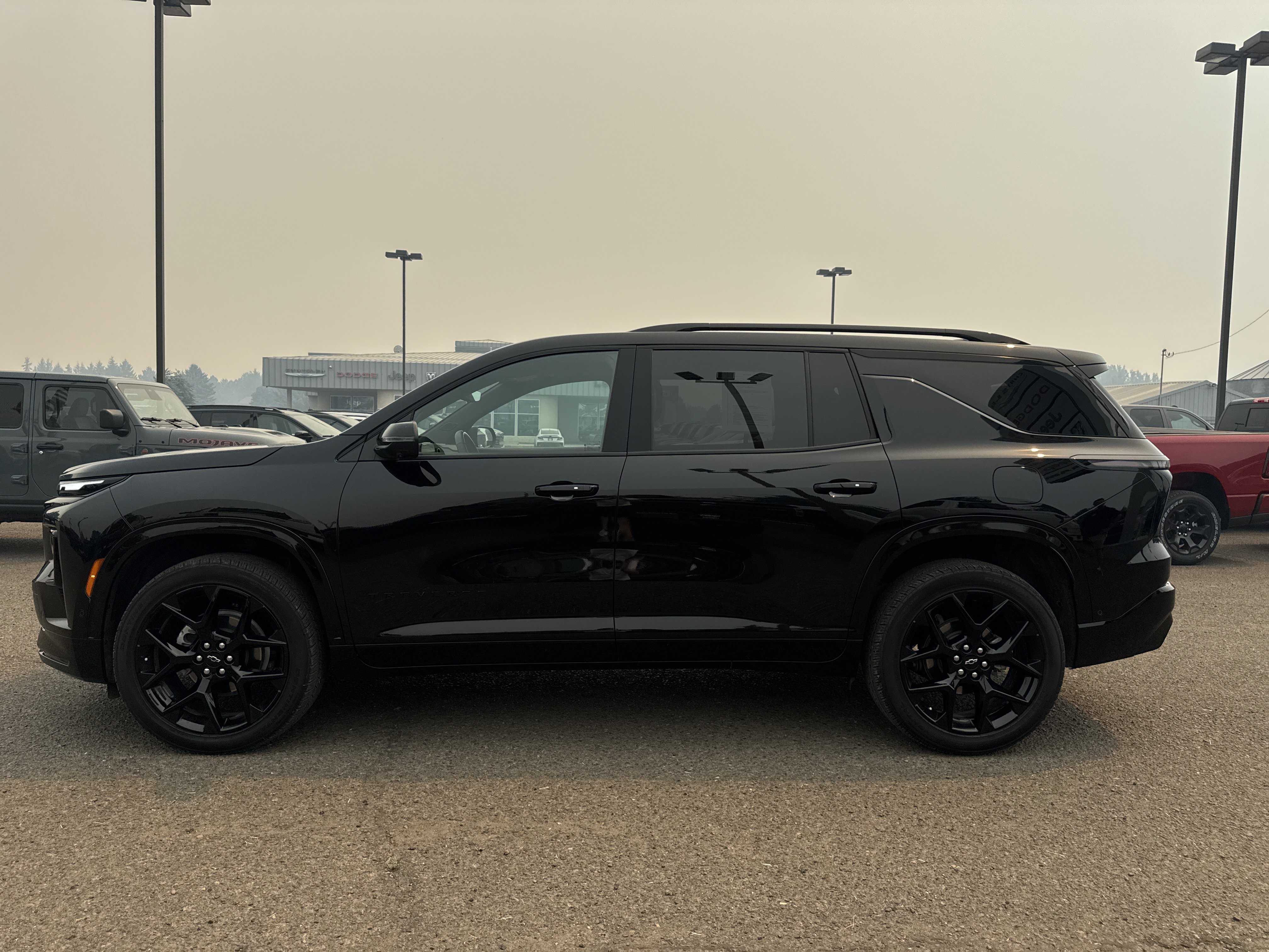Used 2026 Chevrolet Traverse RS w/ LPO, Floor Liner Package AWD/4WD image 6