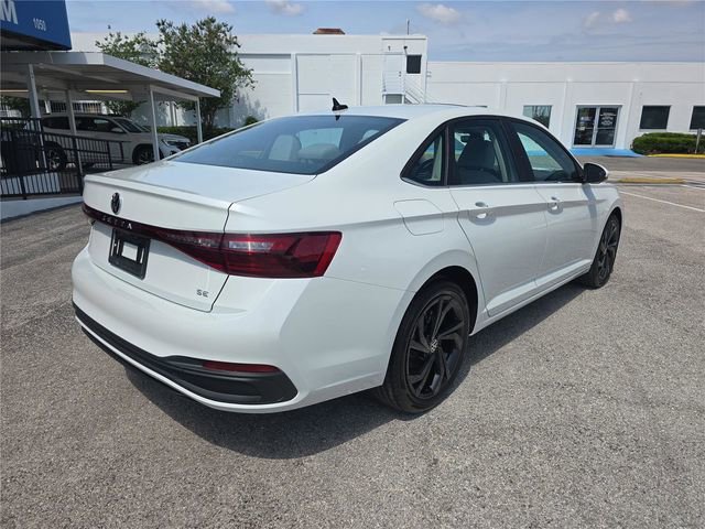 New 2026 Volkswagen Jetta SE FWD image 3