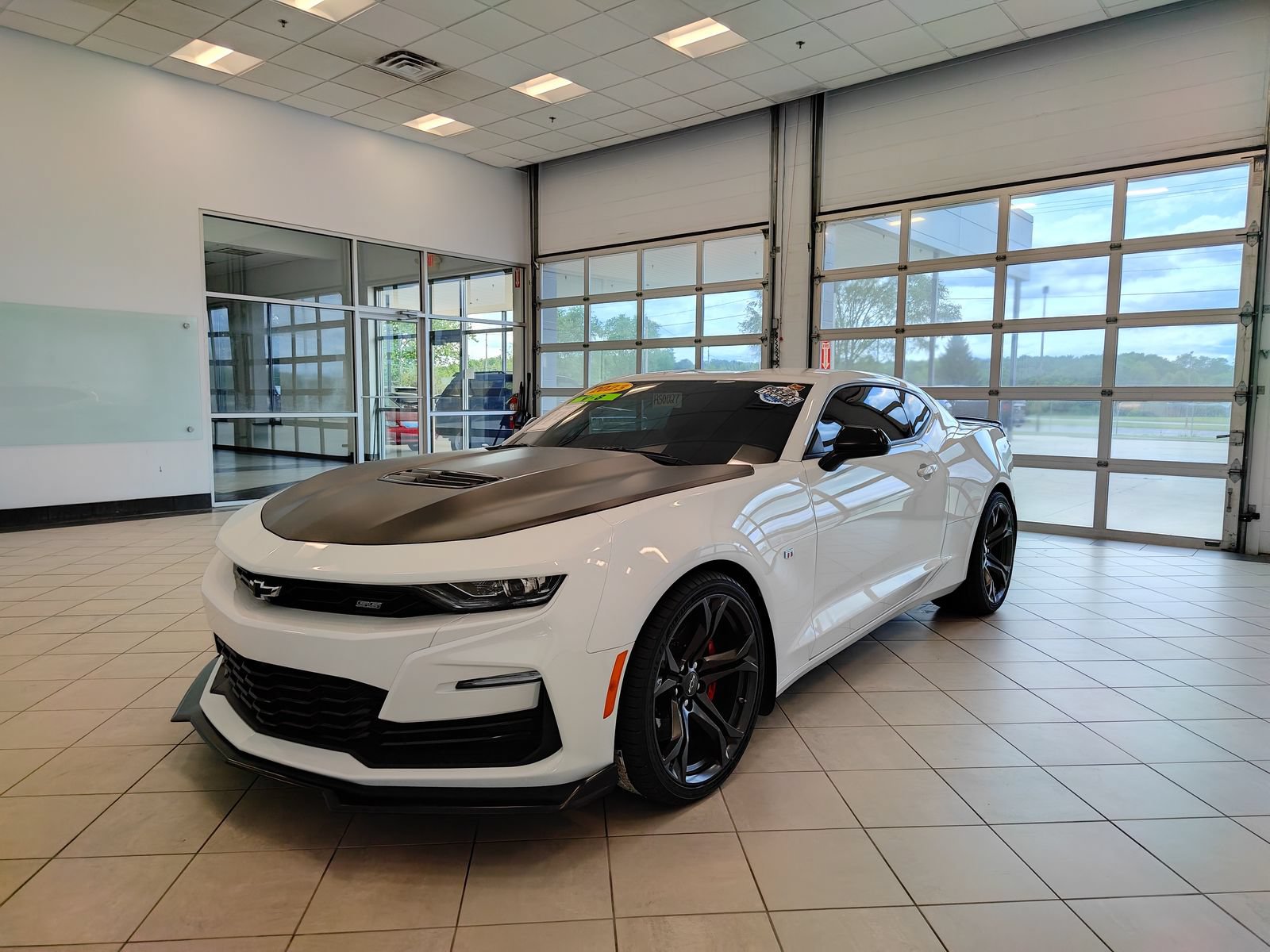 Used 2023 Chevrolet Camaro SS RWD image 7