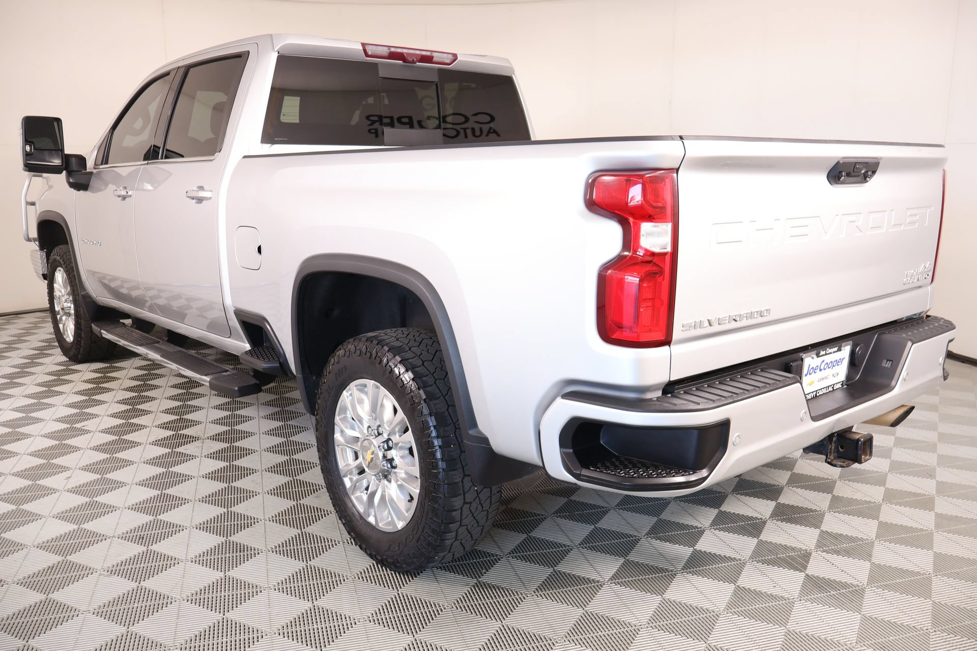Used 2023 Chevrolet Silverado 2500 High Country w/ Technology Package AWD/4WD image 24