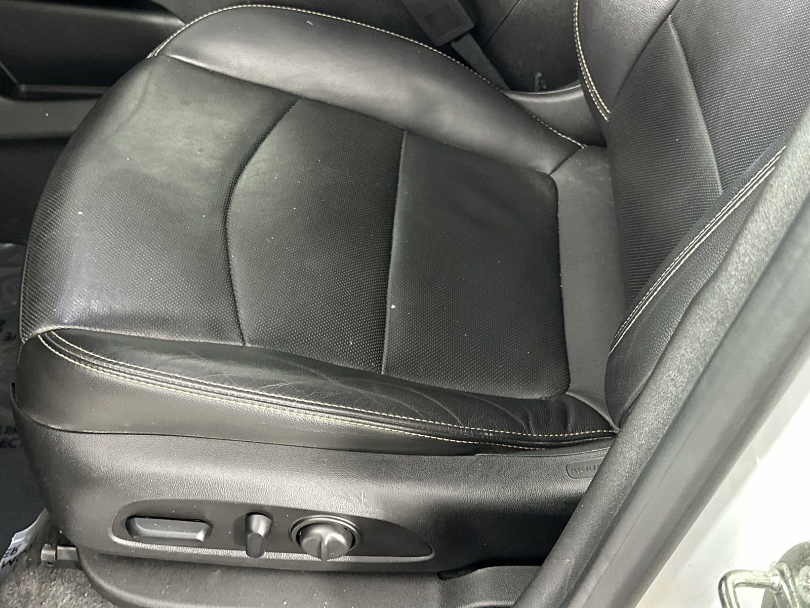 Used 2018 GMC Terrain SLT w/ Preferred Package FWD image 12
