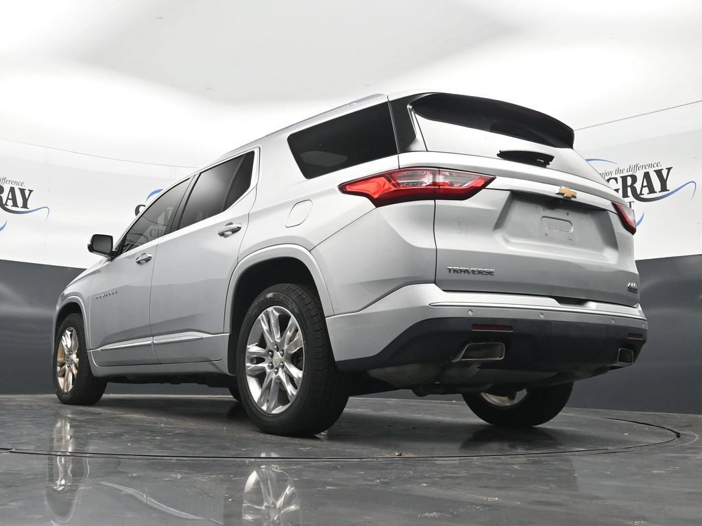 Used 2020 Chevrolet Traverse High Country w/ LPO, Floor Liner Package AWD/4WD image 30