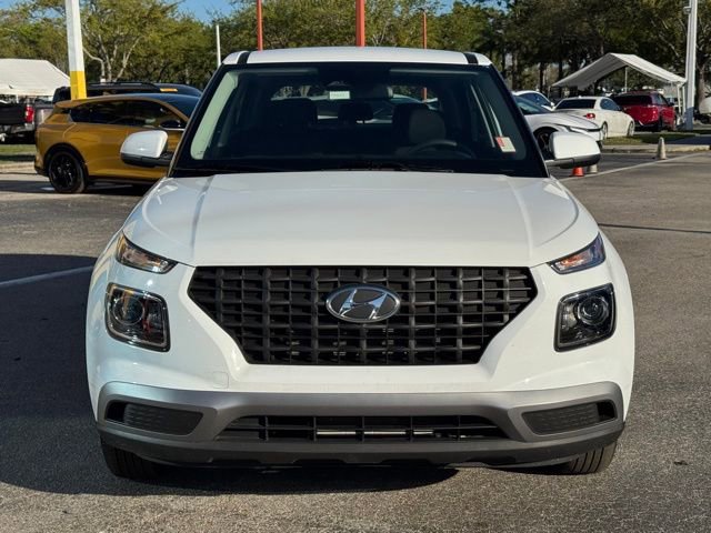 Used 2025 Hyundai Venue SE image 7