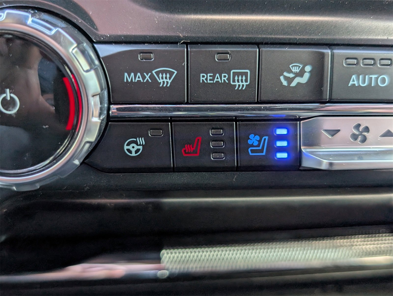 New 2025 Ford F150 King Ranch w/ FX4 Off-Road Package image 21