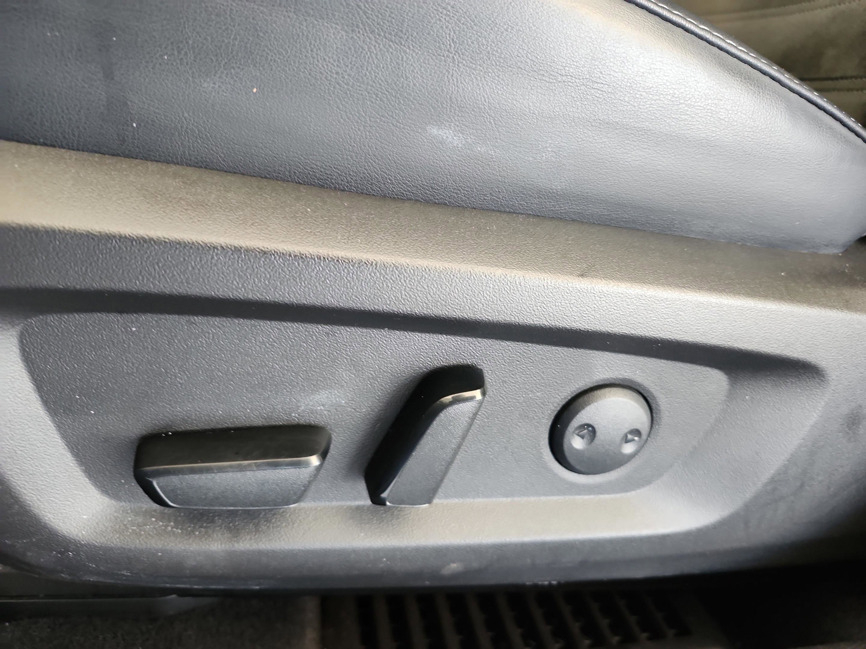 Used 2022 Mitsubishi Outlander SE image 15