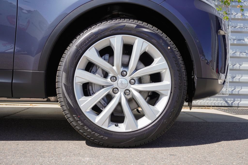 New 2026 Land Rover Discovery S AWD/4WD image 34