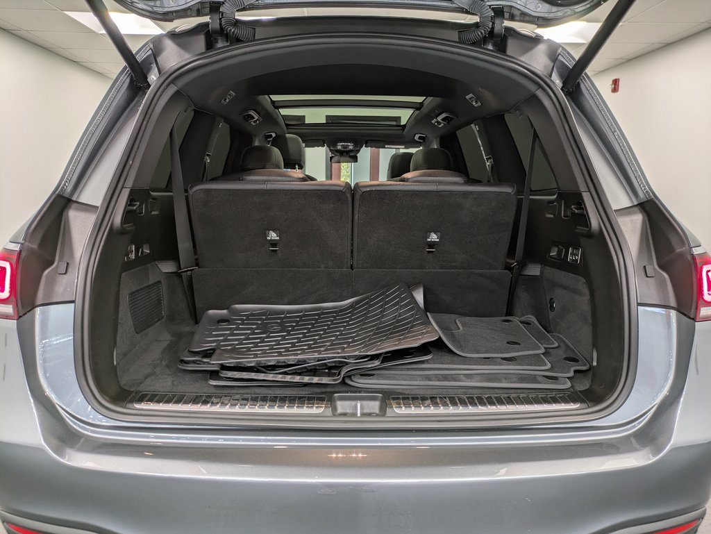 Used 2021 Mercedes-Benz GLS 580 4MATIC image 23