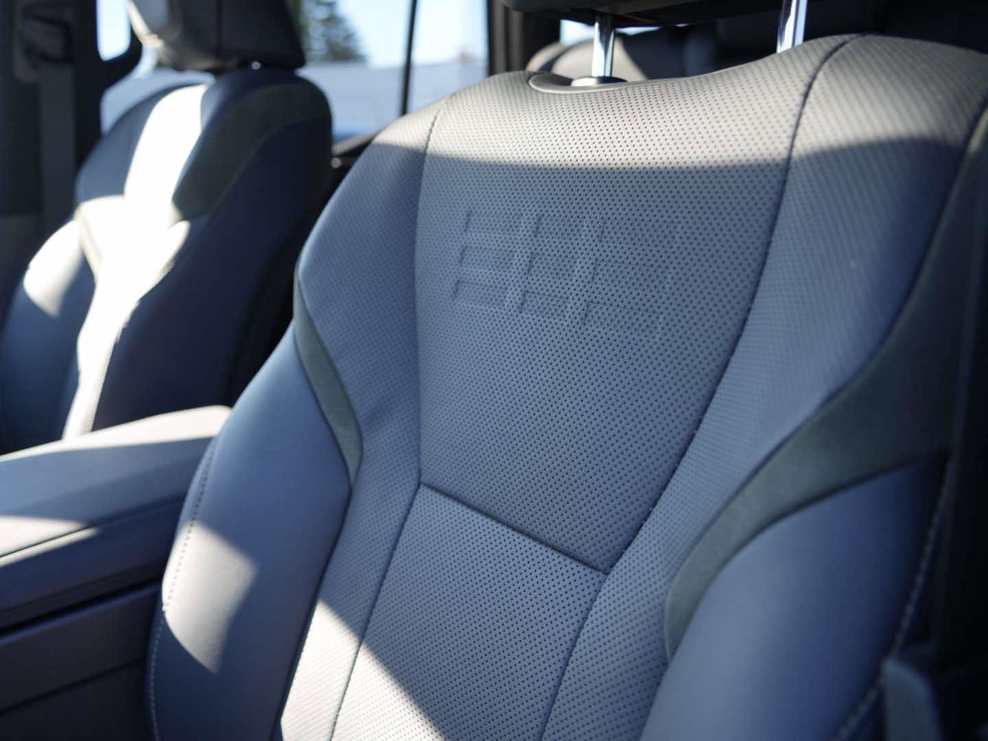 Used 2025 Lexus GX 550 w/ Accessory Package (CT) image 22