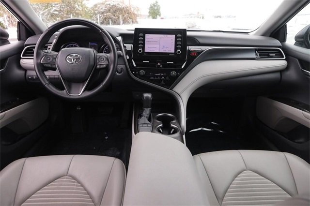 Used 2022 Toyota Camry SE image 21