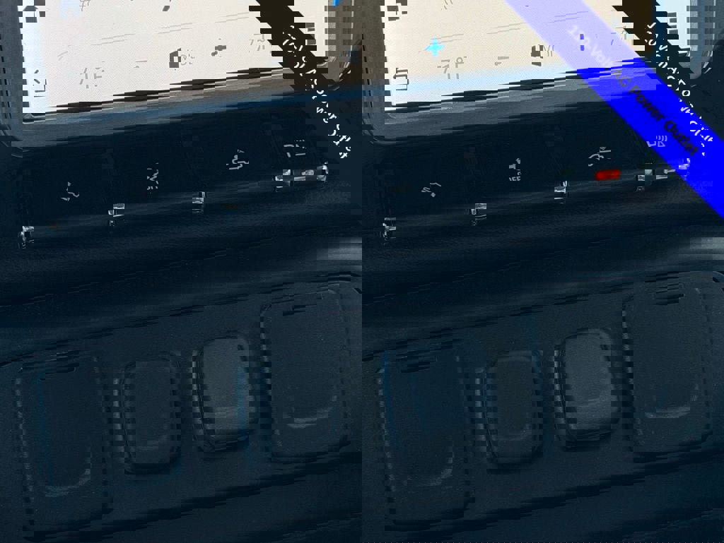 Used 2018 GMC Sierra 1500 SLT w/ SLT Preferred Package image 18