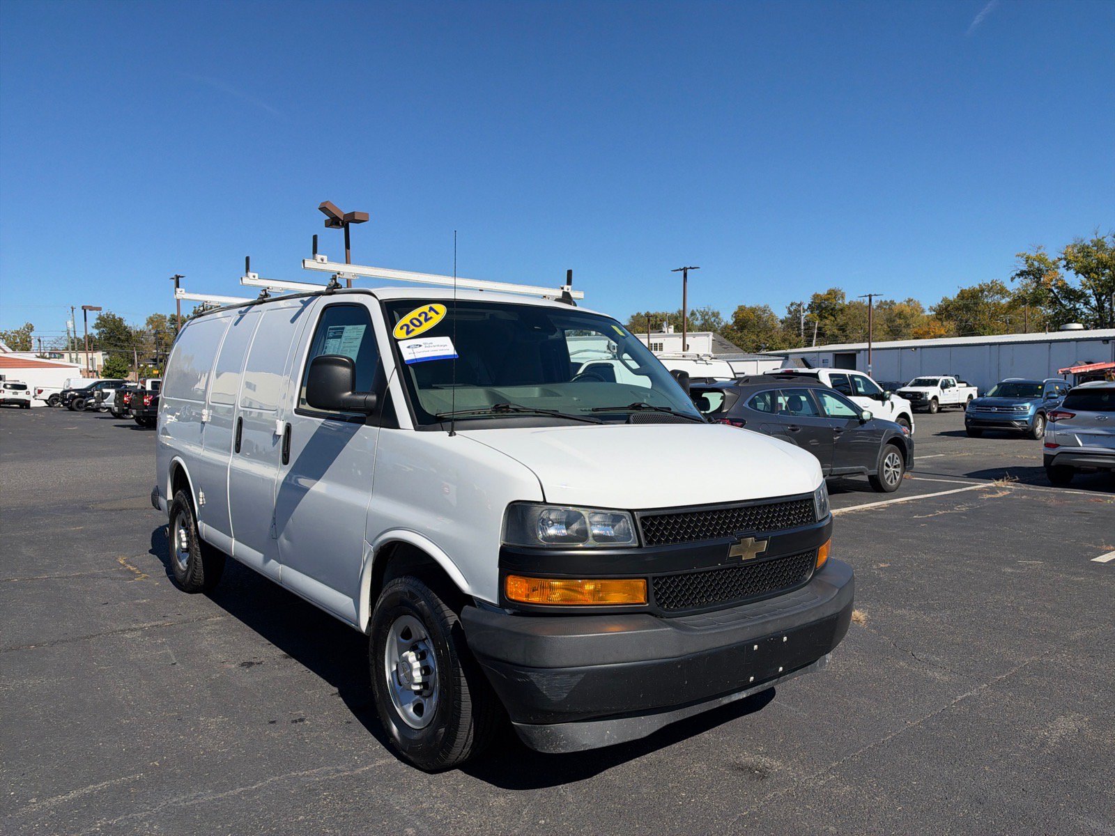Used 2021 Chevrolet Express 2500 w/ Driver Convenience Package RWD image 17