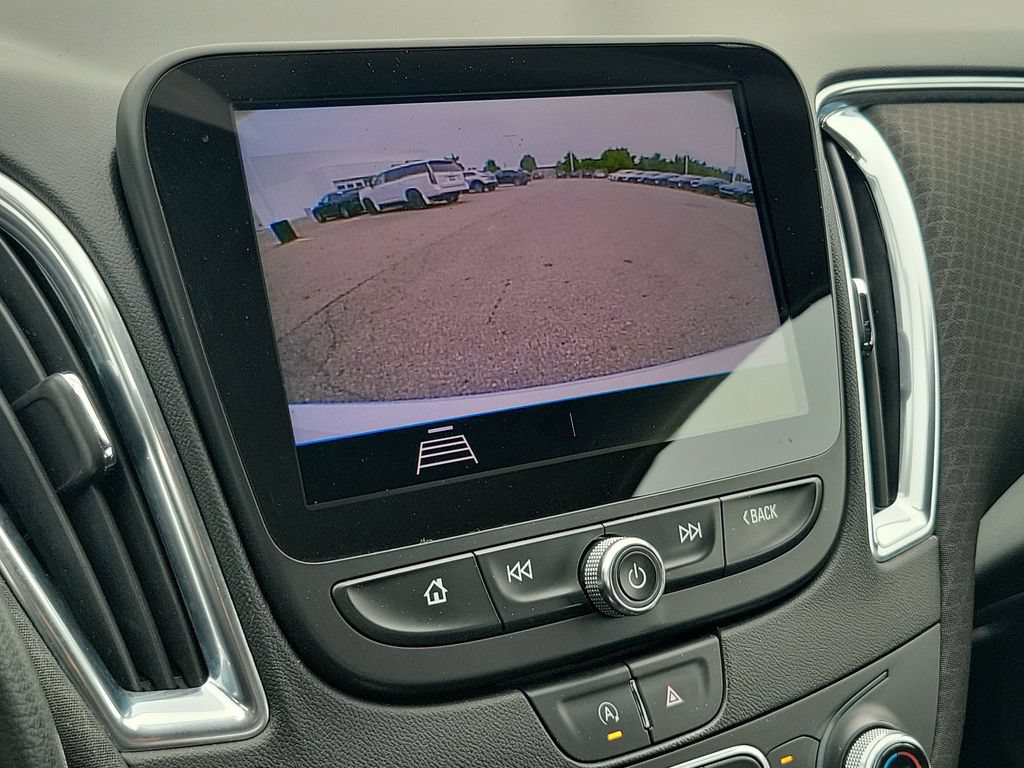 Used 2020 Chevrolet Malibu LT FWD image 20