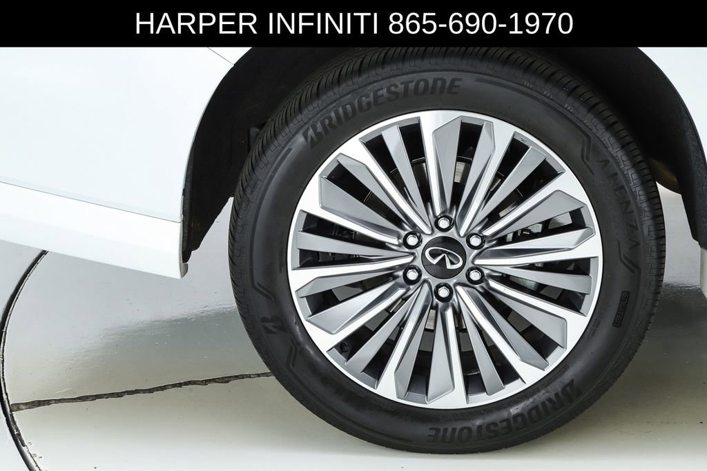 Used 2025 INFINITI QX80 Sensory AWD/4WD image 14