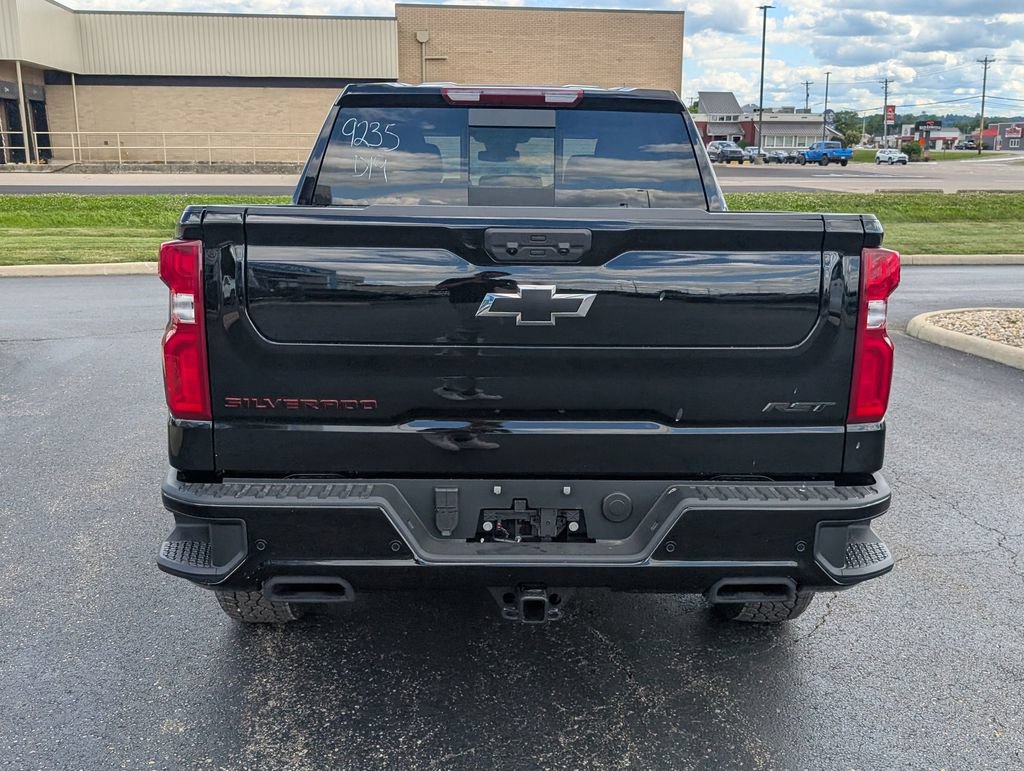 New 2026 Chevrolet Silverado 1500 RST w/ Redline Edition AWD/4WD image 6
