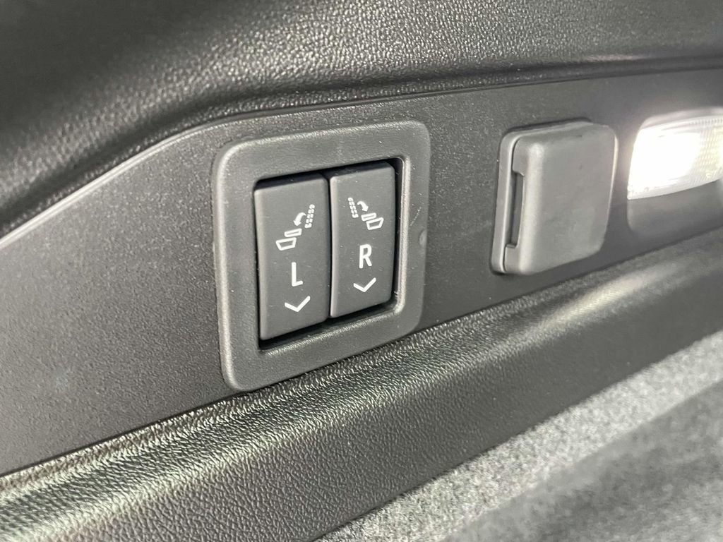 New 2025 Cadillac Lyriq Sport image 11