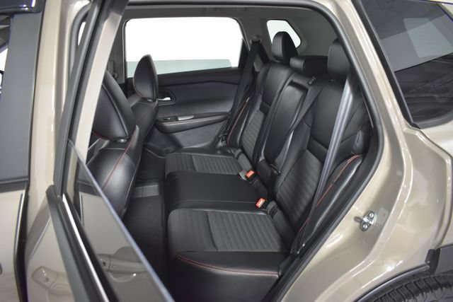 Used 2025 Nissan Rogue SV w/ Rock Creek Premium Package AWD/4WD image 27