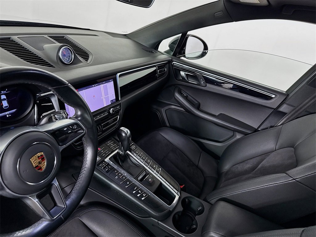 Used 2021 Porsche Macan image 26