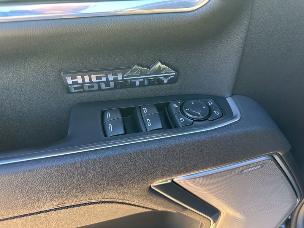Used 2026 Chevrolet Silverado 1500 High Country w/ Midnight Edition image 18