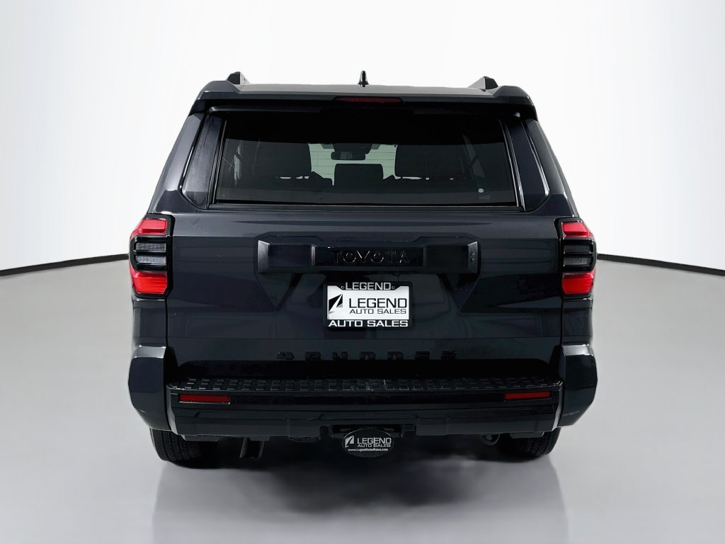 Used 2025 Toyota 4Runner SR5 AWD/4WD image 7