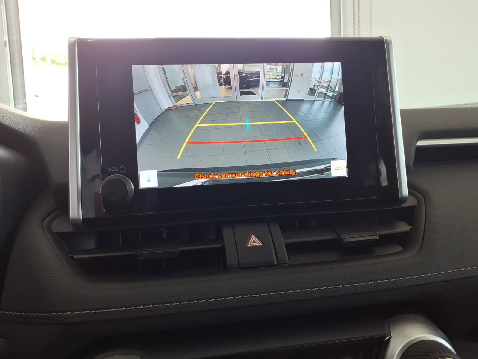 Used 2024 Toyota RAV4 XLE AWD/4WD image 30