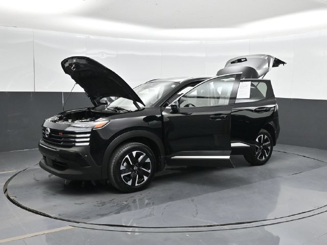 Used 2025 Nissan Kicks SR FWD image 60
