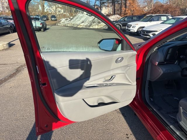 Certified 2023 Hyundai Elantra SEL w/ Cargo Package image 11