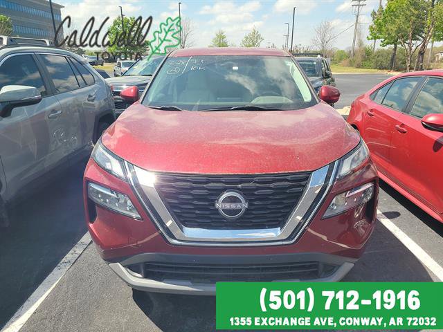 Used 2023 Nissan Rogue SV FWD image 2