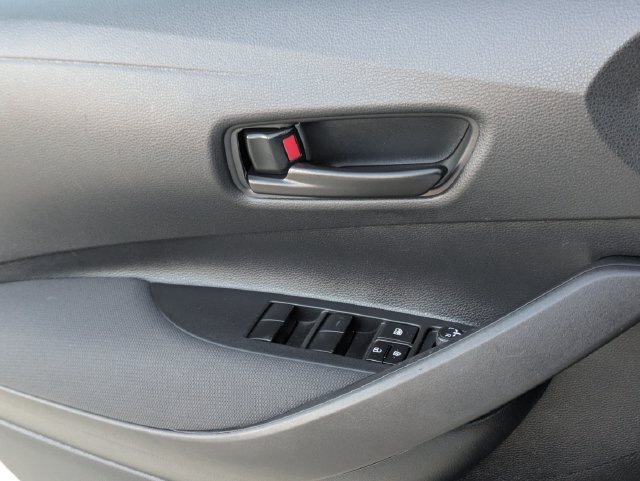 Used 2025 Toyota Corolla LE FWD image 23