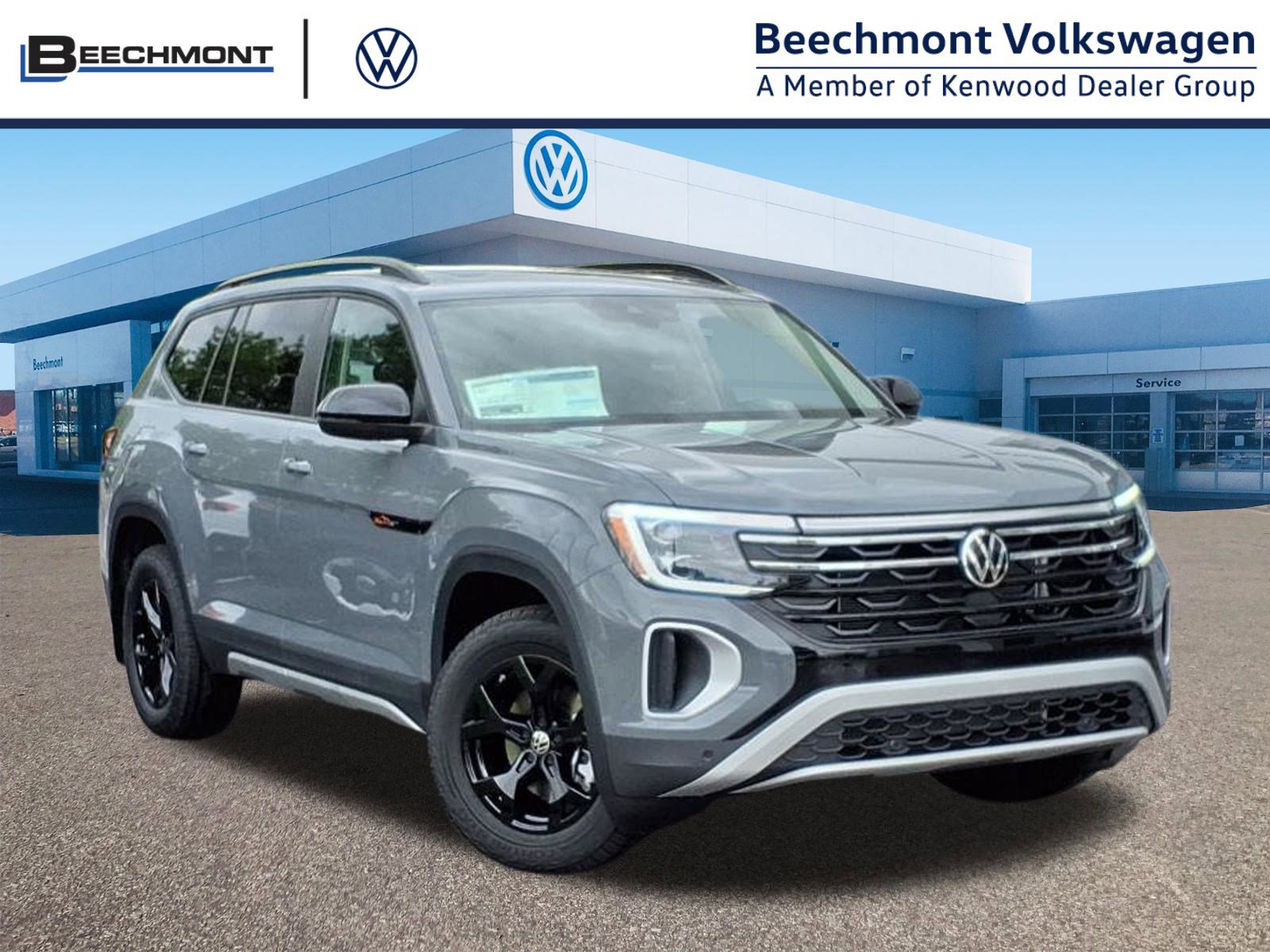 New 2025 Volkswagen Atlas Peak Edition SE image 1