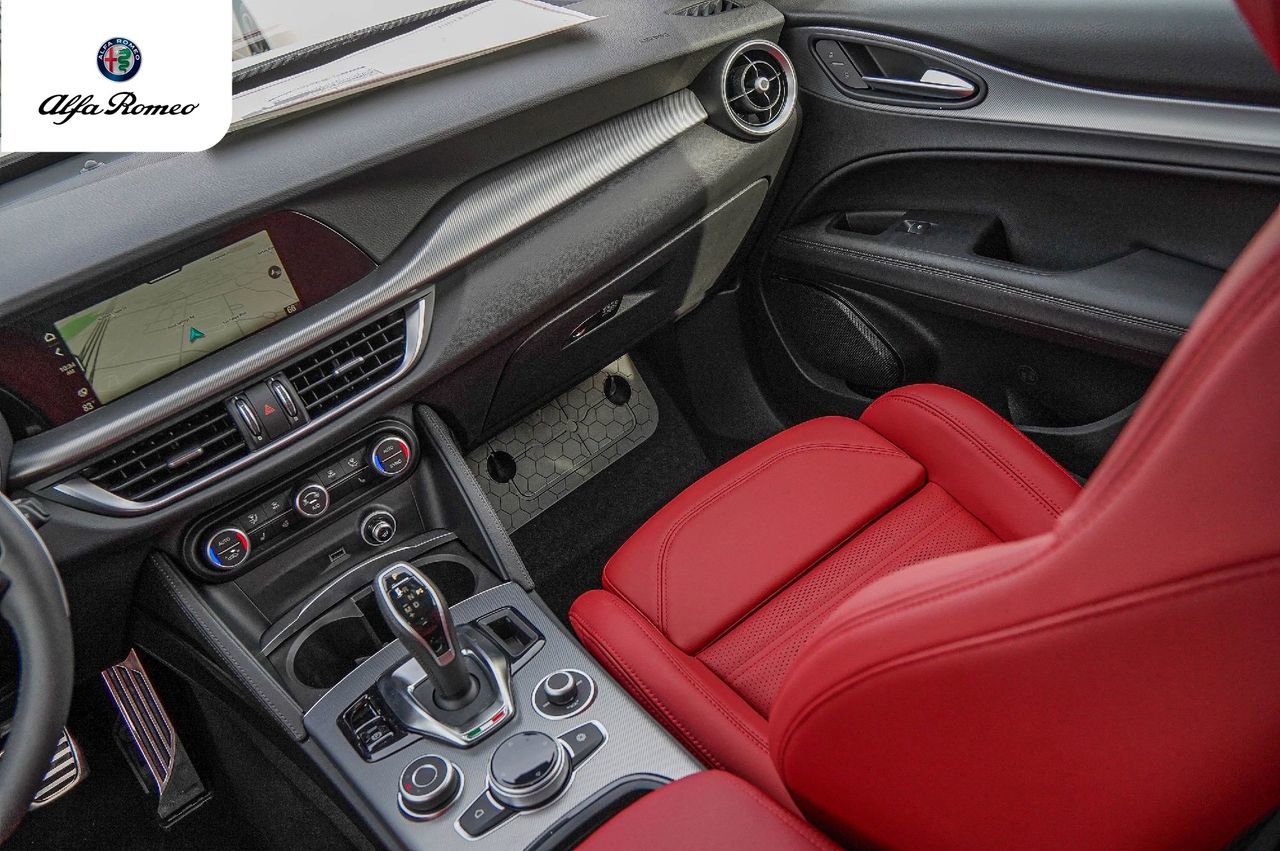 New 2025 Alfa Romeo Stelvio Sprint w/ Veloce Package image 27