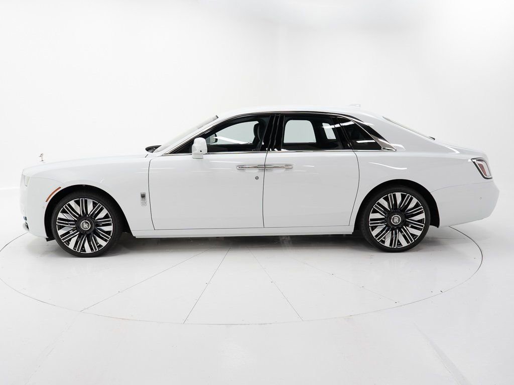 New 2025 Rolls-Royce Ghost AWD/4WD image 2