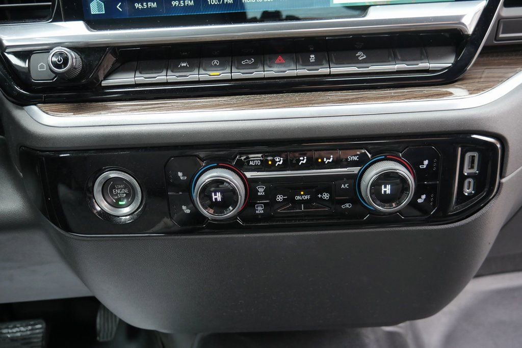 Used 2022 Chevrolet Silverado 1500 LT w/ Z71 Off-Road Package image 18