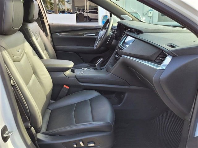 Used 2020 Cadillac XT5 Sportv w/ LPO, Illumination Package image 16