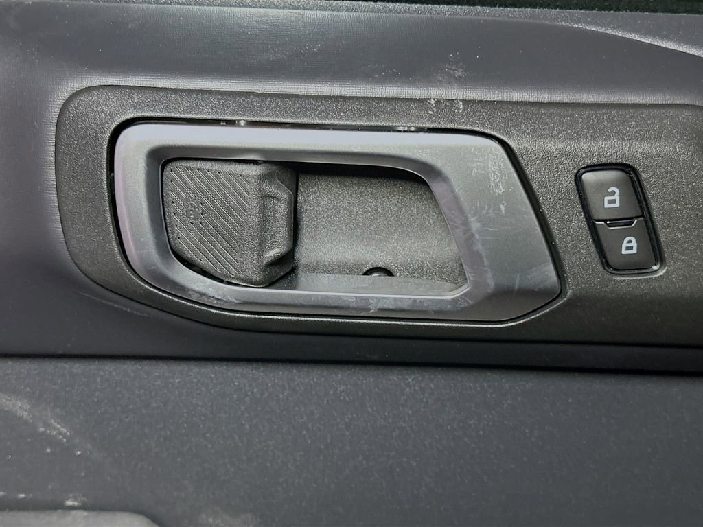 New 2025 Ford Bronco Badlands image 15