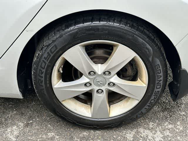 Used 2013 Hyundai Elantra GLS w/ Preferred Pkg FWD image 5