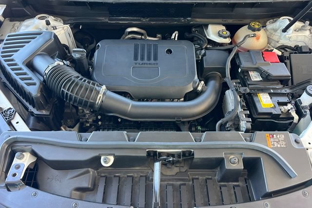 Used 2023 GMC Acadia SLE w/ Driver Convenience Package FWD image 26