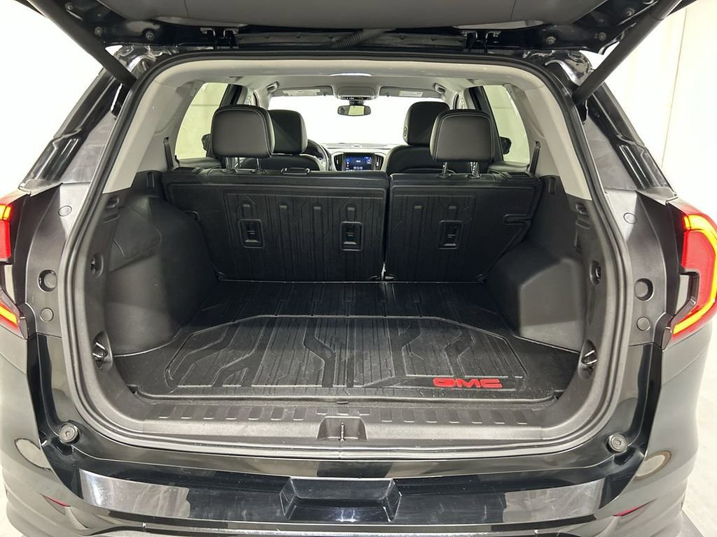 Certified 2023 GMC Terrain SLT w/ Elevation Edition image 21