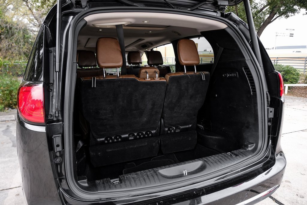 Used 2018 Chrysler Pacifica Limited image 67
