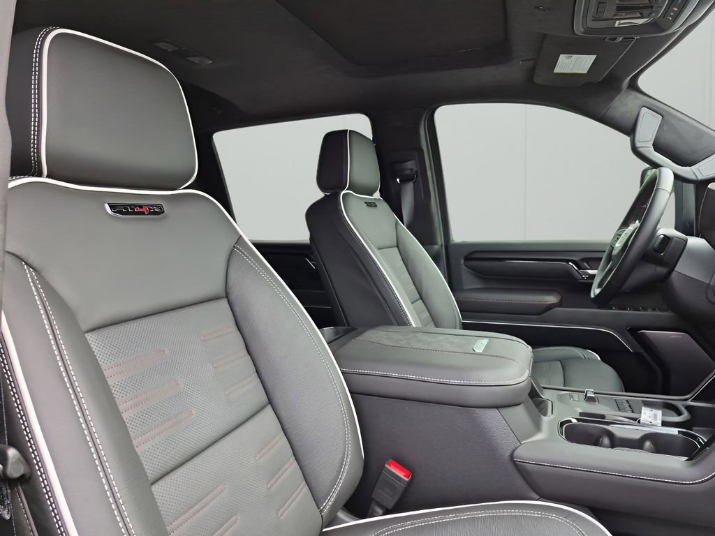 Used 2026 GMC Sierra 2500 AT4X w/ LPO, Black Badging Package image 17